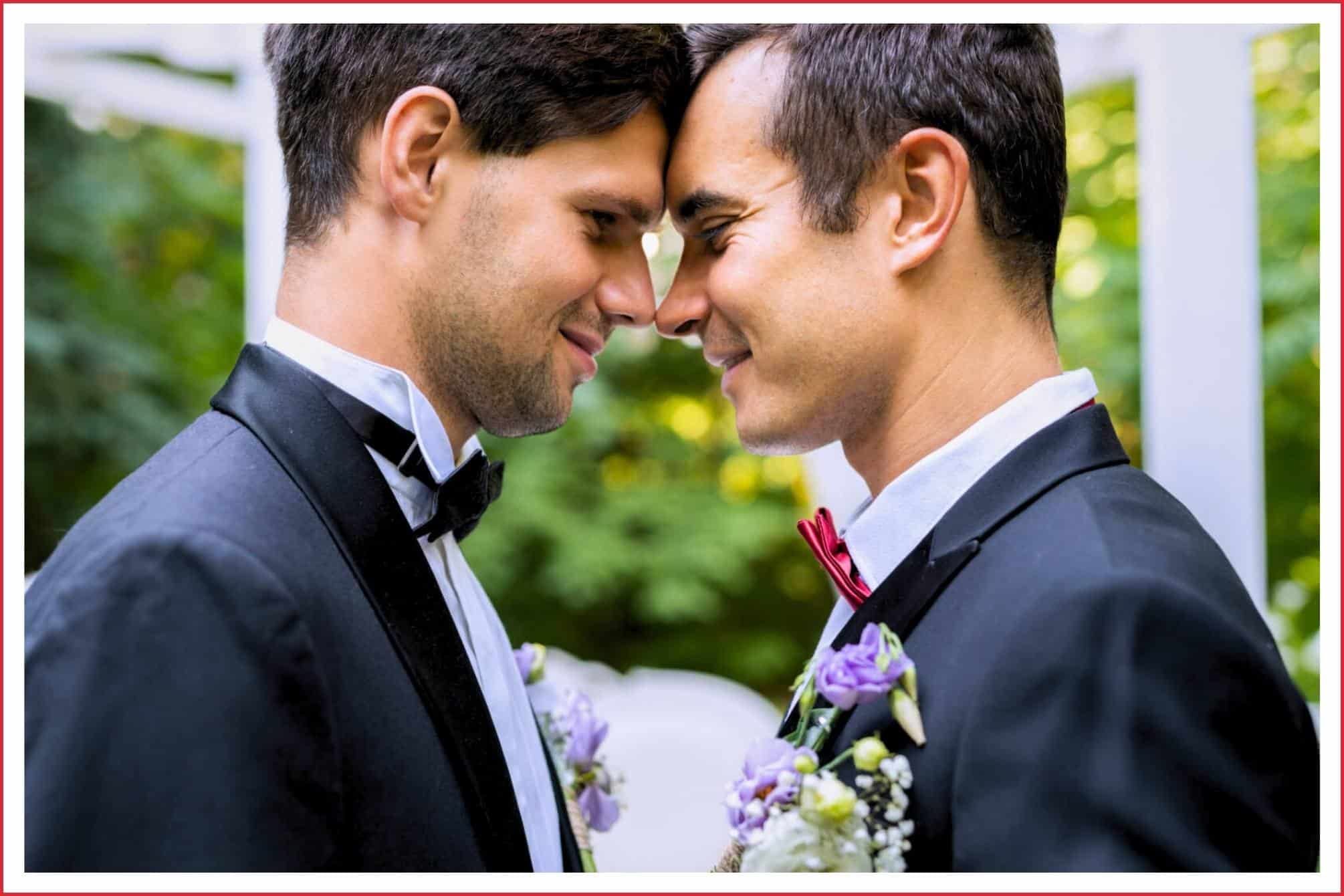 Eine Trauung fÃ¼r gleichgeschlechtliche Paare. Zwei MÃ¤nner geben sich das Ja-Wort bei der freien Trauung.