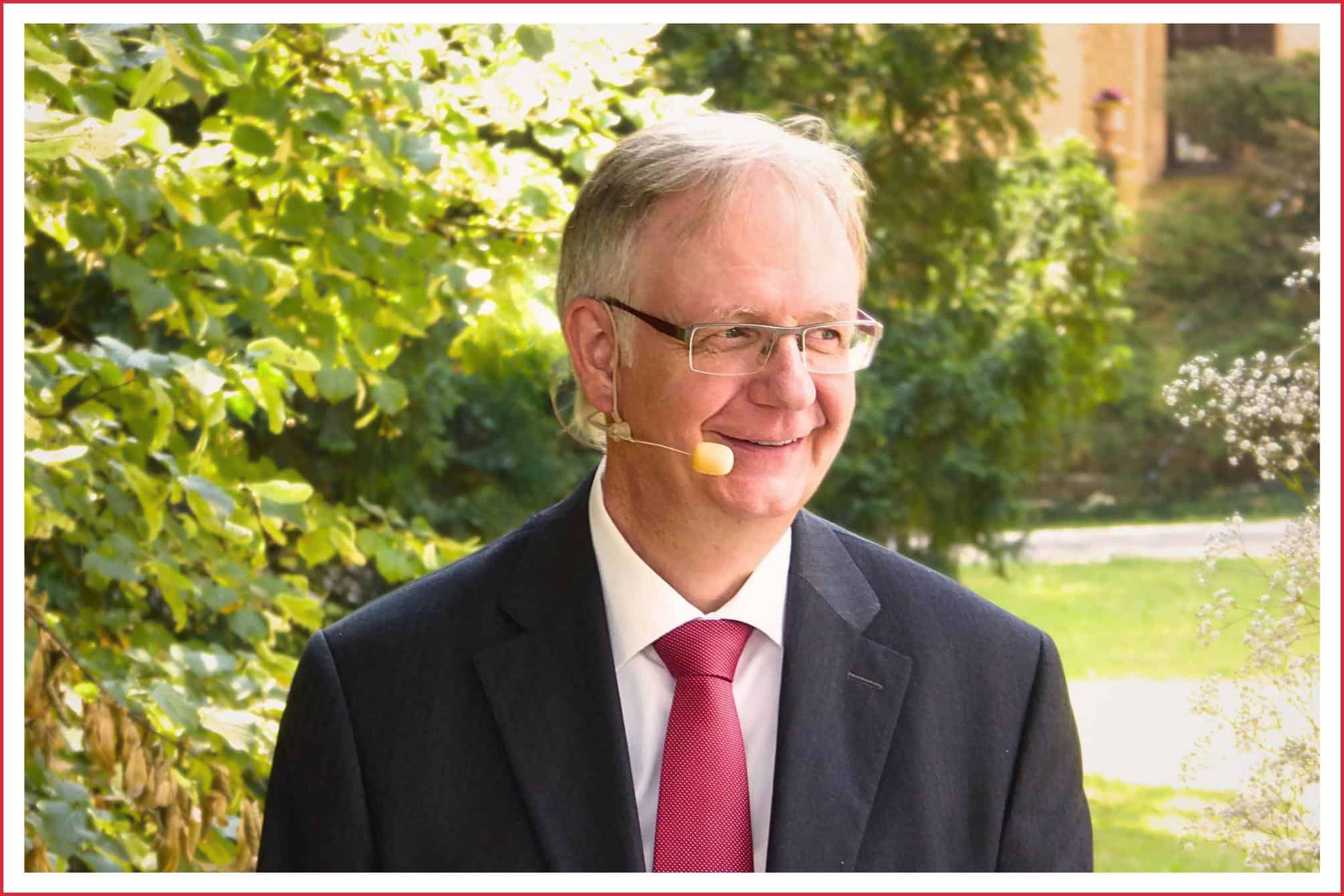 Was kostet ein Trauredner? - Kosten und Leistung